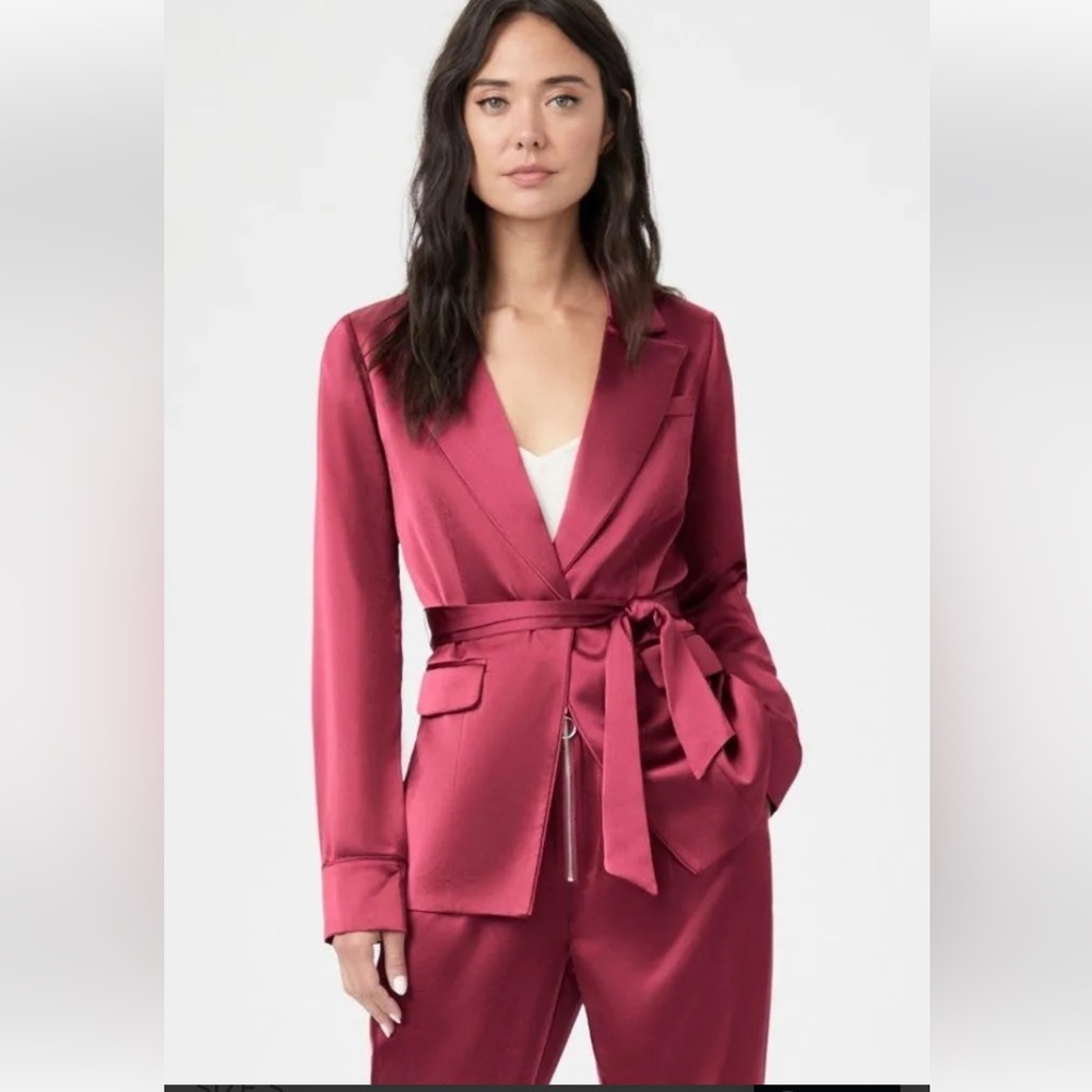 Paige womens Havenn Tie Waist Satin Blazer christmas